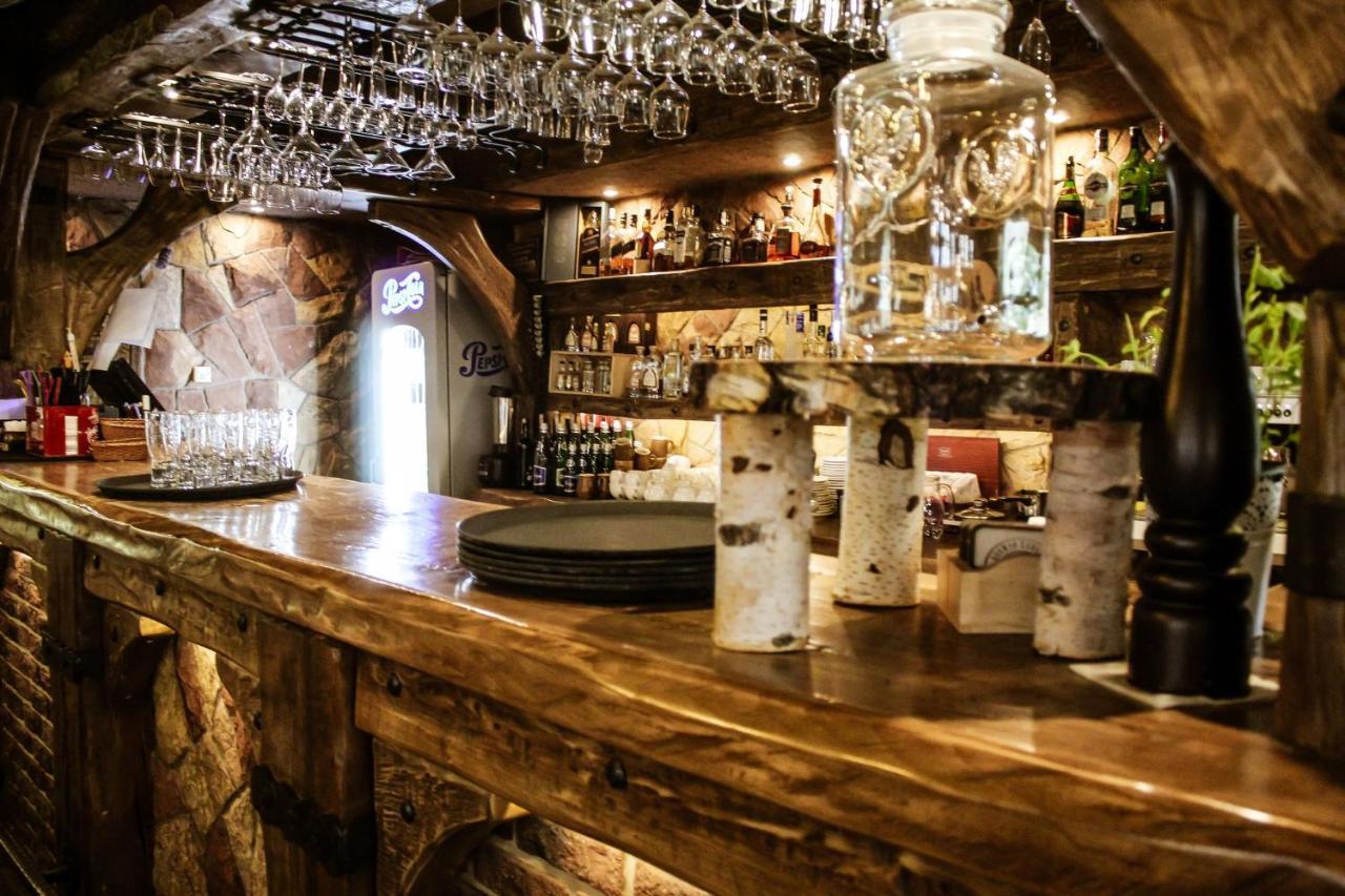 Hotel Rycerski Czeladz Bagian luar foto