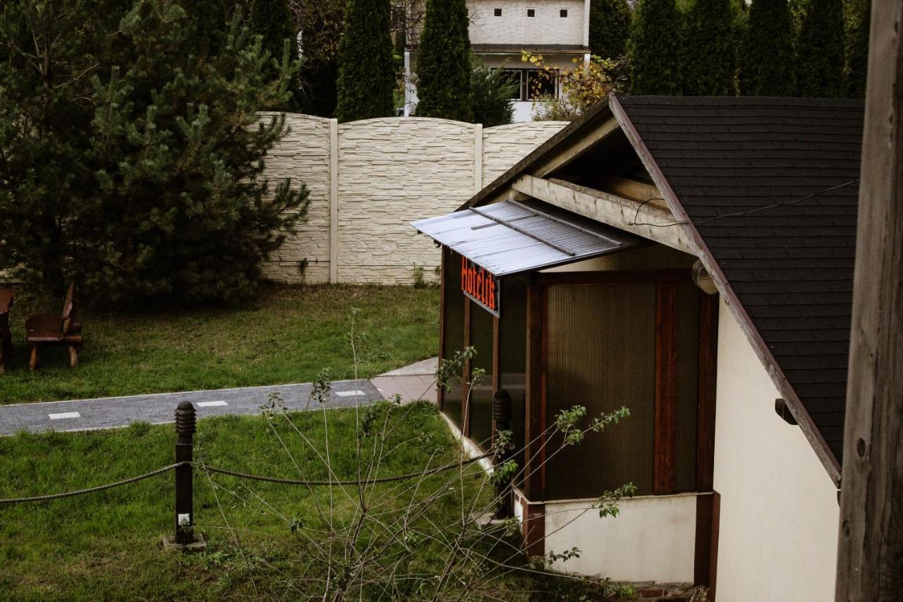 Hotel Rycerski Czeladz Bagian luar foto