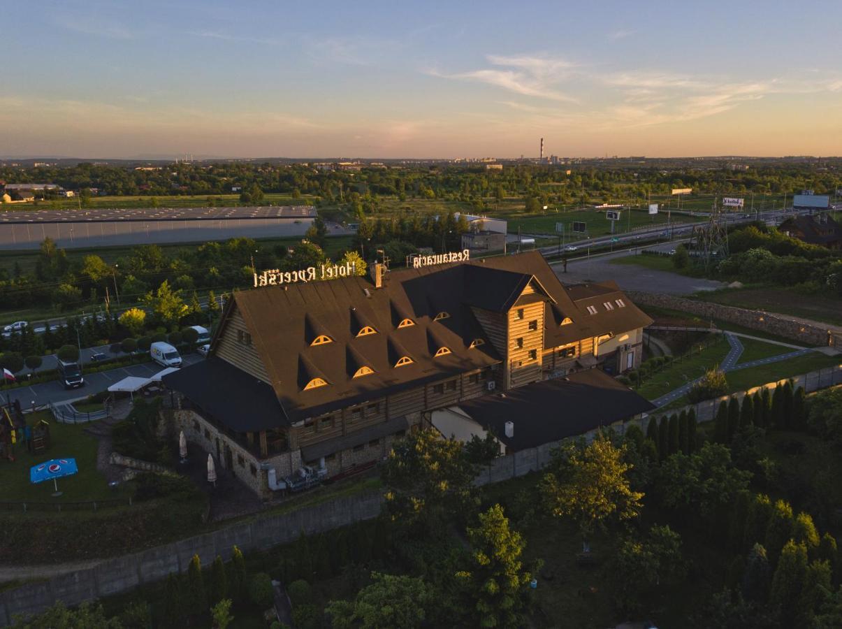 Hotel Rycerski Czeladz Bagian luar foto