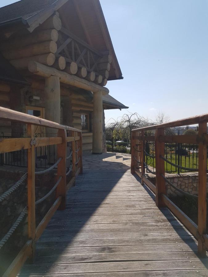 Hotel Rycerski Czeladz Bagian luar foto