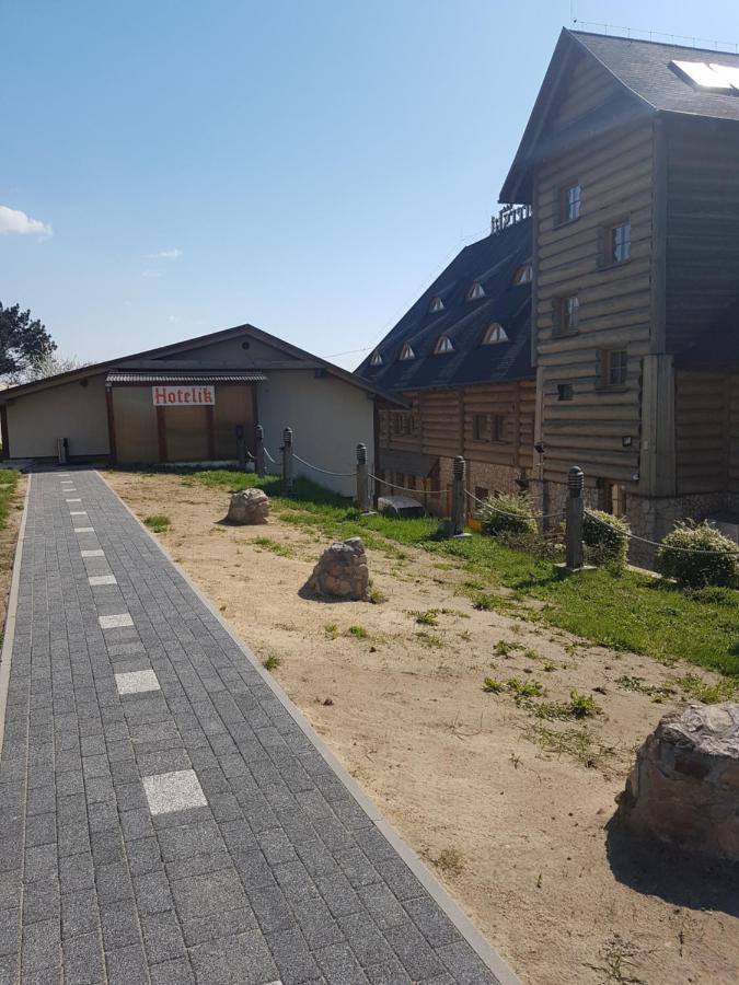Hotel Rycerski Czeladz Bagian luar foto